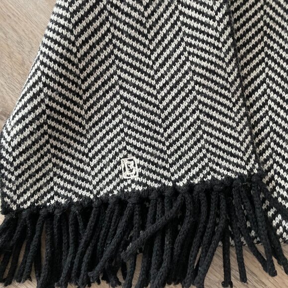 Chaps Wool Blend Scarf(Unisex) - Picture 4 of 4